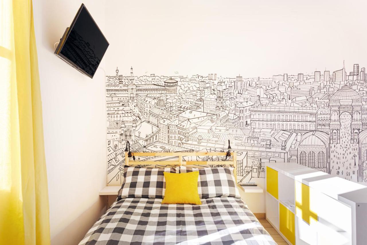A Yellow Touch - Modern Studio In Isola Milano Exterior photo
