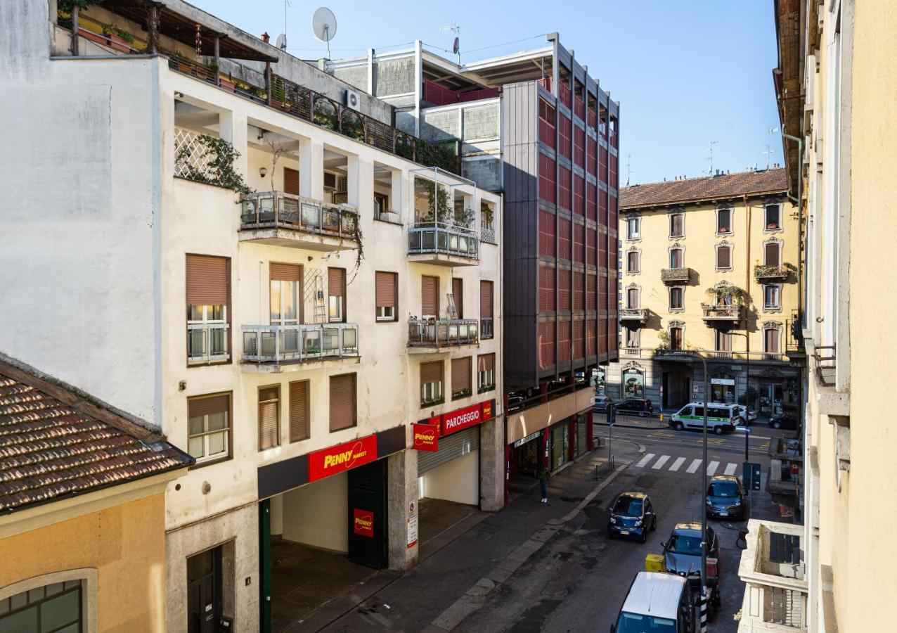 A Yellow Touch - Modern Studio In Isola Milano Exterior photo